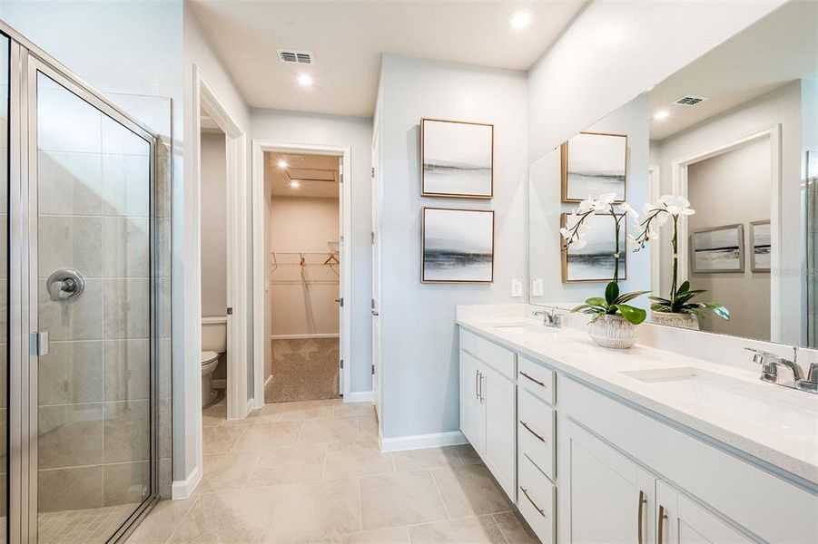 Furnished interior view inside a new home in Sanderling, Palmetto (Image 15).
