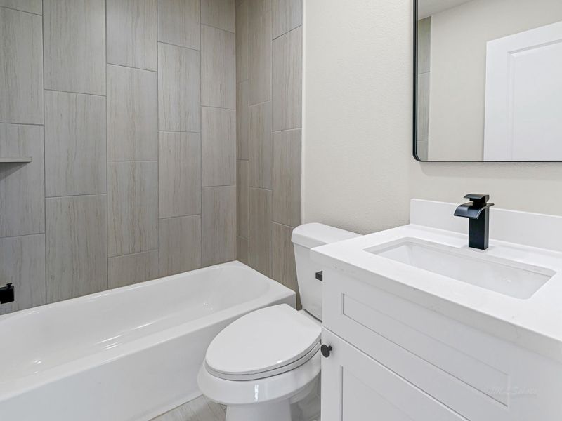 Furnished interior view inside a new home in , Hempstead (Image 6).