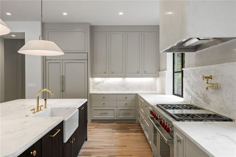 Furnished interior view inside a new home in , Atlanta (Image 7).