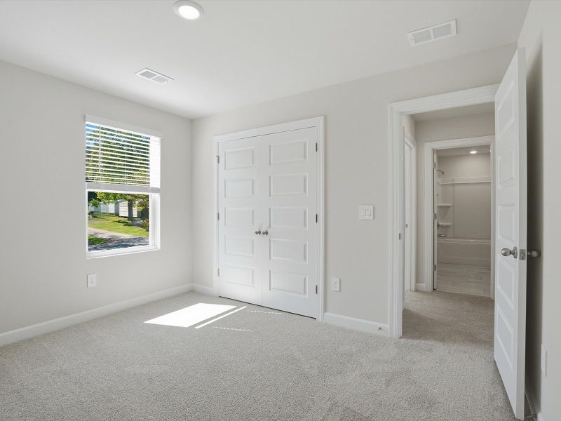 Spacious, unfurnished interior of a new home in Maxwell Commons, Easley (Image 16).