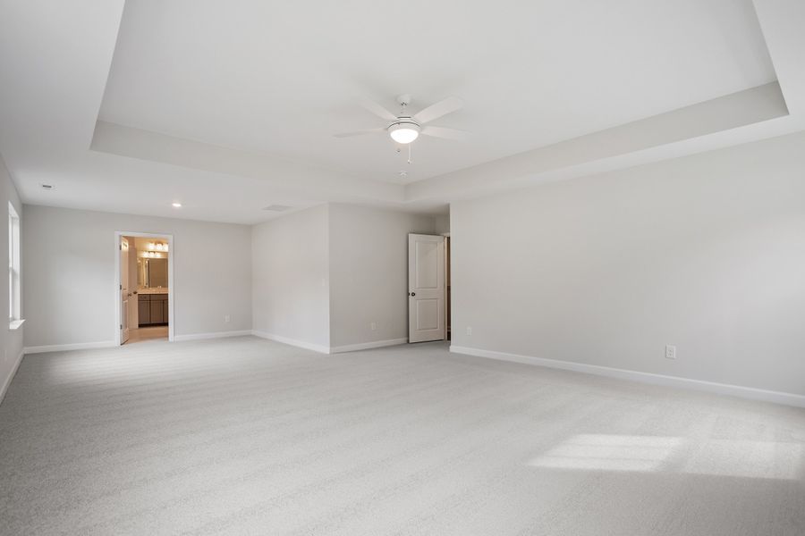 Spacious, unfurnished interior of a new home in Georgias Landing, Raleigh (Image 28).