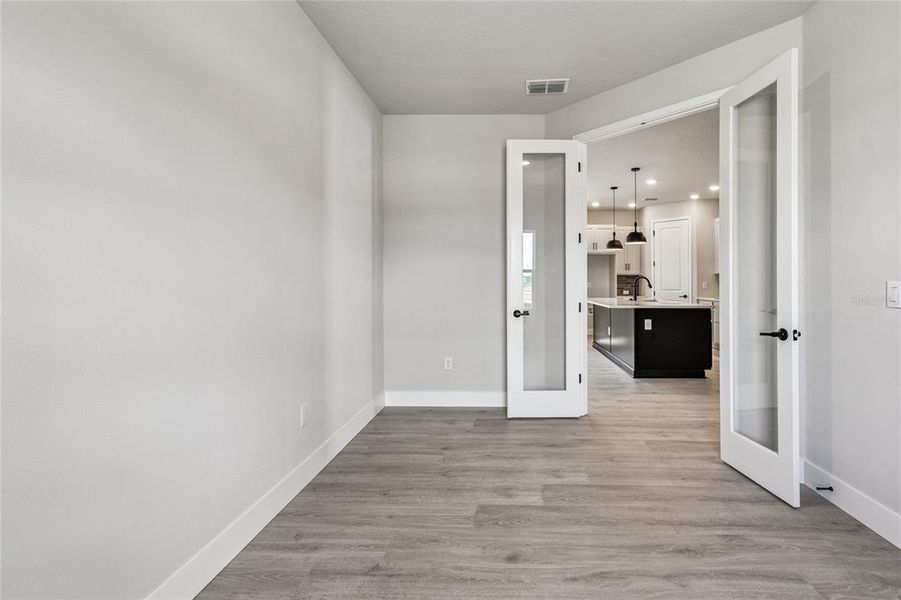 Spacious, unfurnished interior of a new home in North River Ranch – Garden Series, Parrish (Image 22). Spacious, unfurnished interior of a new home in North River Ranch – Garden Series, Parrish (Image 22).