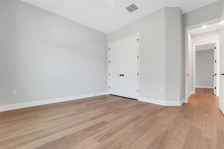 Spacious, unfurnished interior of a new home in Palms at Windermere, Windermere (Image 38).