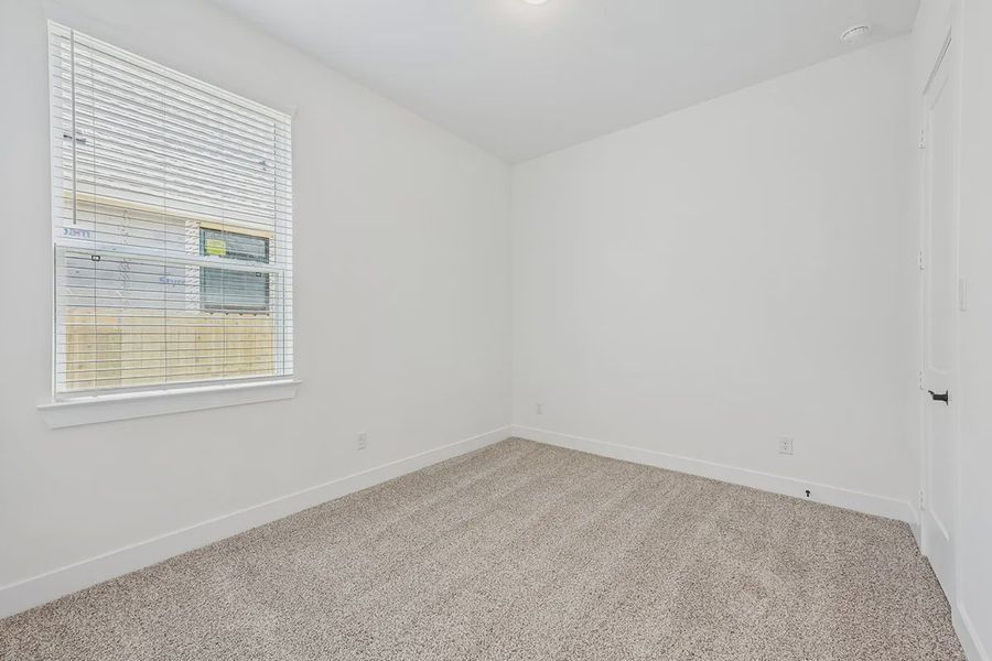 Spacious, unfurnished interior of a new home in Wood Leaf Reserve, Tomball (Image 28). Spacious, unfurnished interior of a new home in Wood Leaf Reserve, Tomball (Image 28).