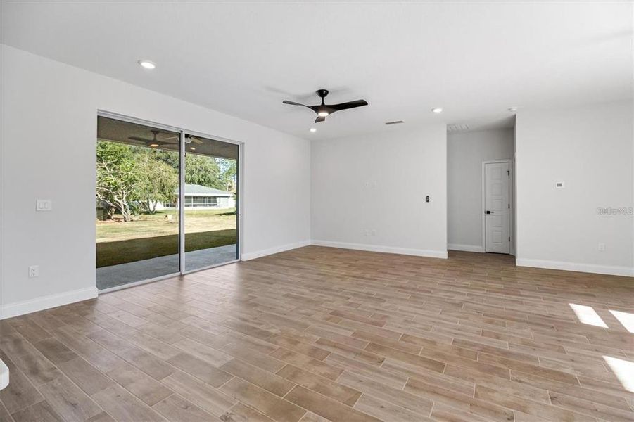 Spacious, unfurnished interior of a new home in , Palm Coast (Image 14).