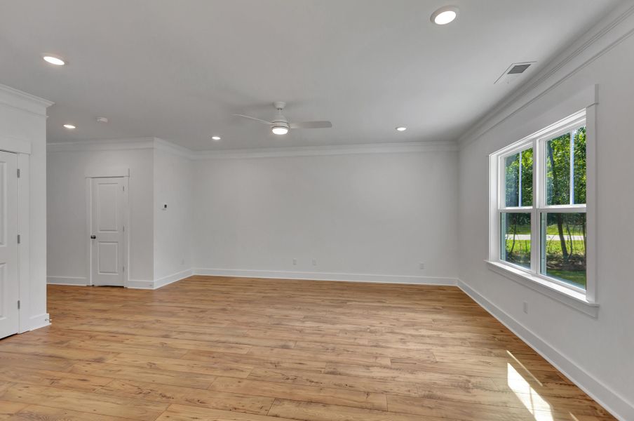 Spacious, unfurnished interior of a new home in , Awendaw (Image 19).