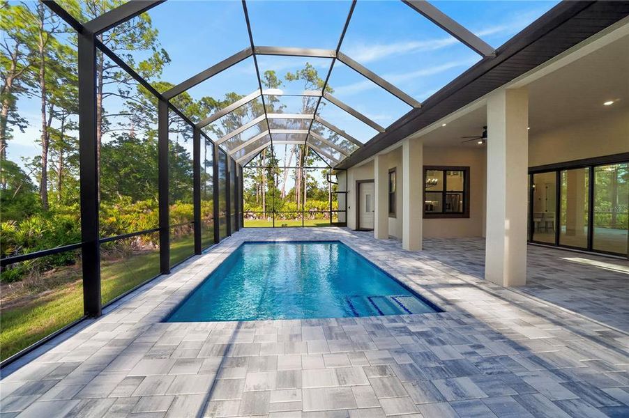Exterior details and patio area of a home in , Port Charlotte (Image 33).