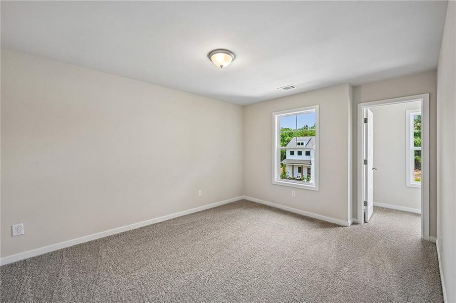 Spacious, unfurnished interior of a new home in Fowler Farms, Auburn (Image 23).