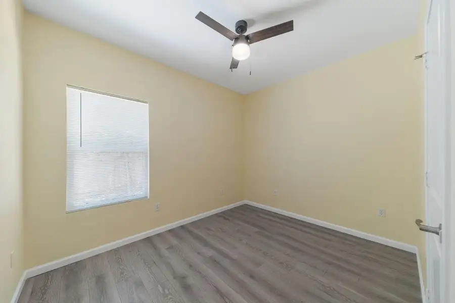 Secondary bedroom, with ceiling fan Secondary bedroom, with ceiling fan