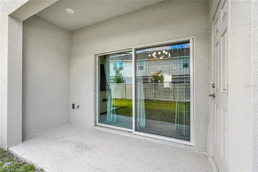 Exterior details and patio area of a home in , Kissimmee (Image 21).