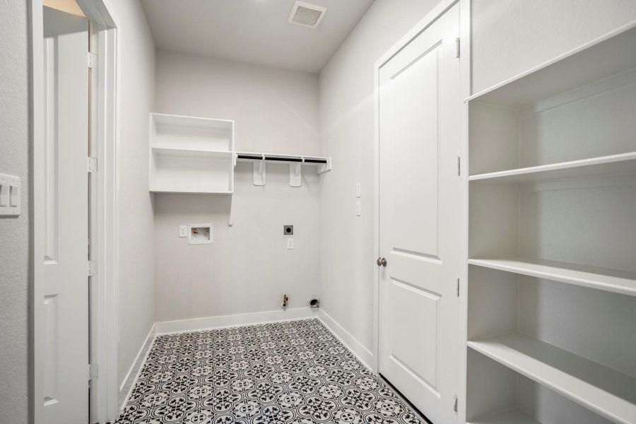 Furnished interior view inside a new home in Artavia 70′ Lots, Conroe (Image 31).