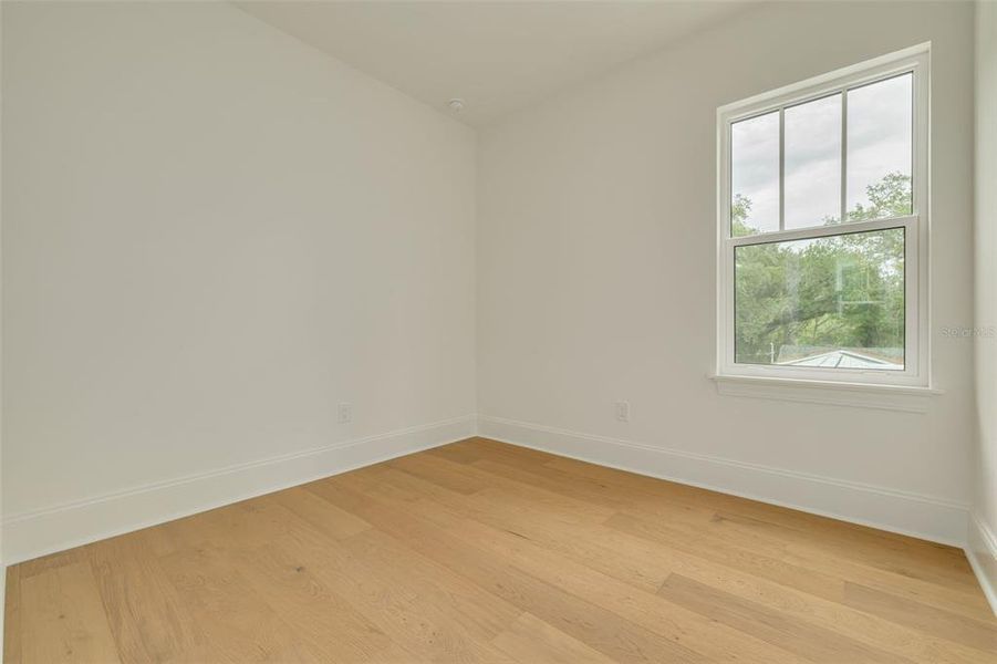 Spacious, unfurnished interior of a new home in , St. Petersburg (Image 22).