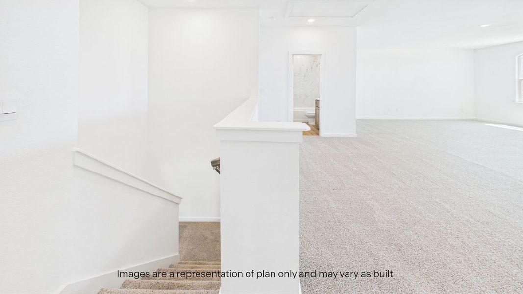 Spacious, unfurnished interior of a new home in Westmont, Lubbock (Image 35).