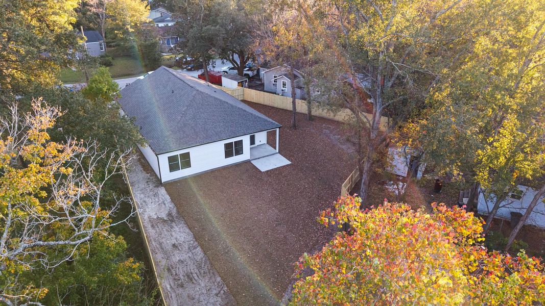 Exterior details and patio area of a home in , North Charleston (Image 4).
