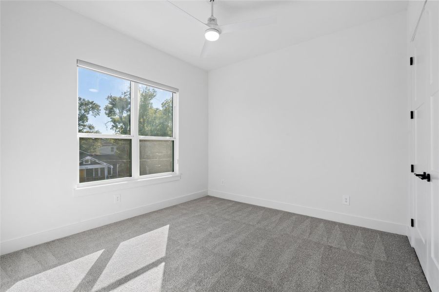 Spacious, unfurnished interior of a new home in , Houston (Image 23).