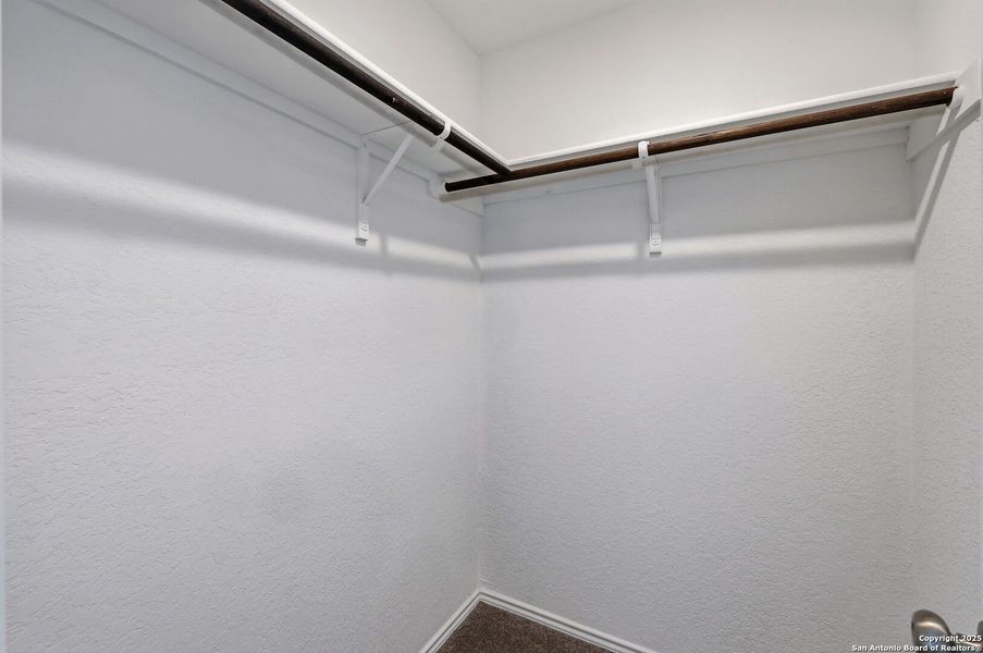 Spacious, unfurnished interior of a new home in Aston Park: Wellton Collection, San Antonio (Image 14).