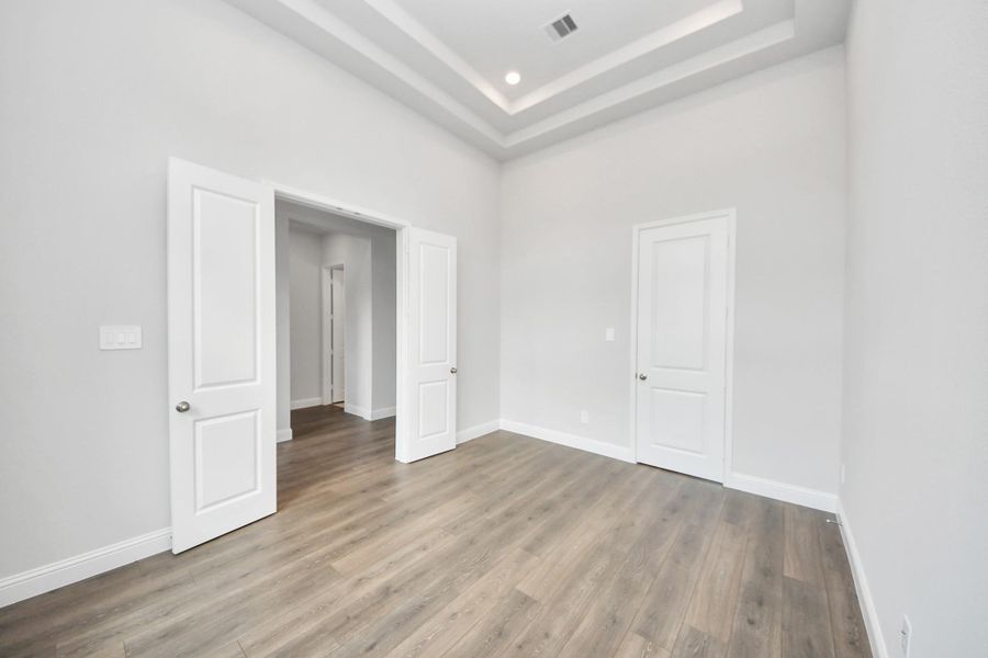 Spacious, unfurnished interior of a new home in ARTAVIA: Hilltop Collection, Conroe (Image 30). Spacious, unfurnished interior of a new home in ARTAVIA: Hilltop Collection, Conroe (Image 30).