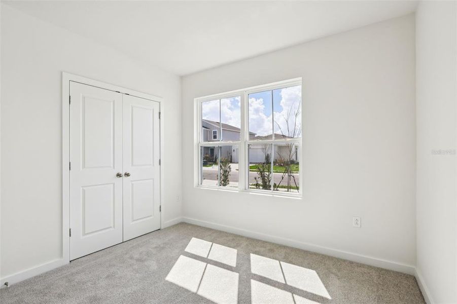 Spacious, unfurnished interior of a new home in Willowbrook North, Winter Haven (Image 29).