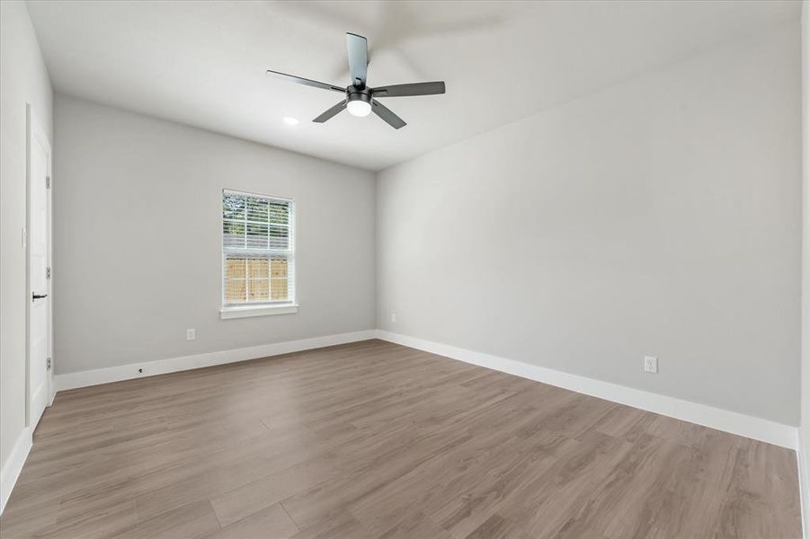Spacious, unfurnished interior of a new home in , Fort Worth (Image 11).