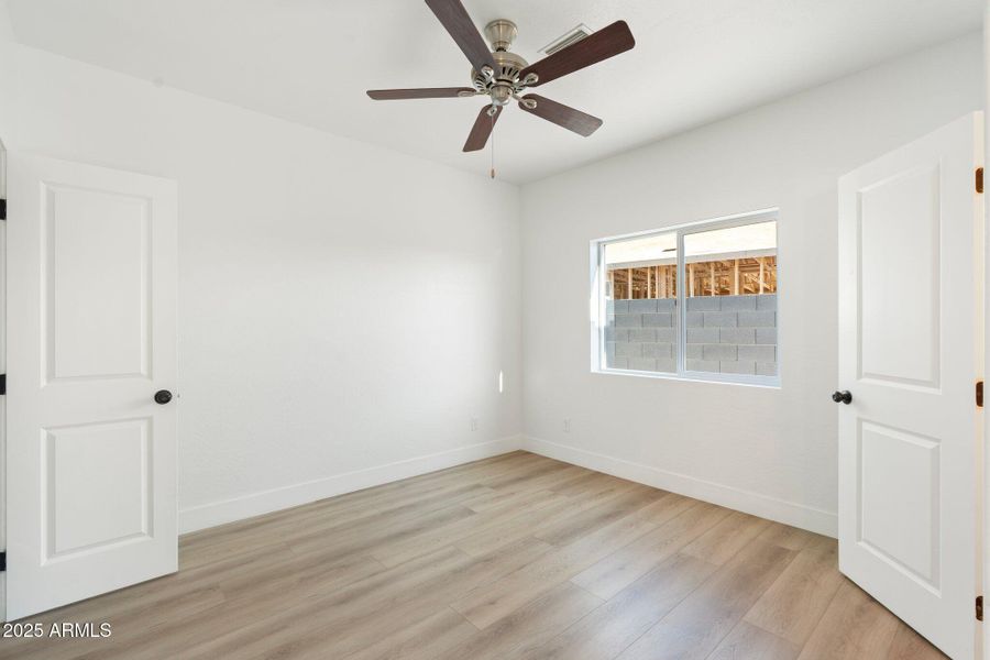 13-web-or-mls-DSC01536 13-web-or-mls-DSC01536