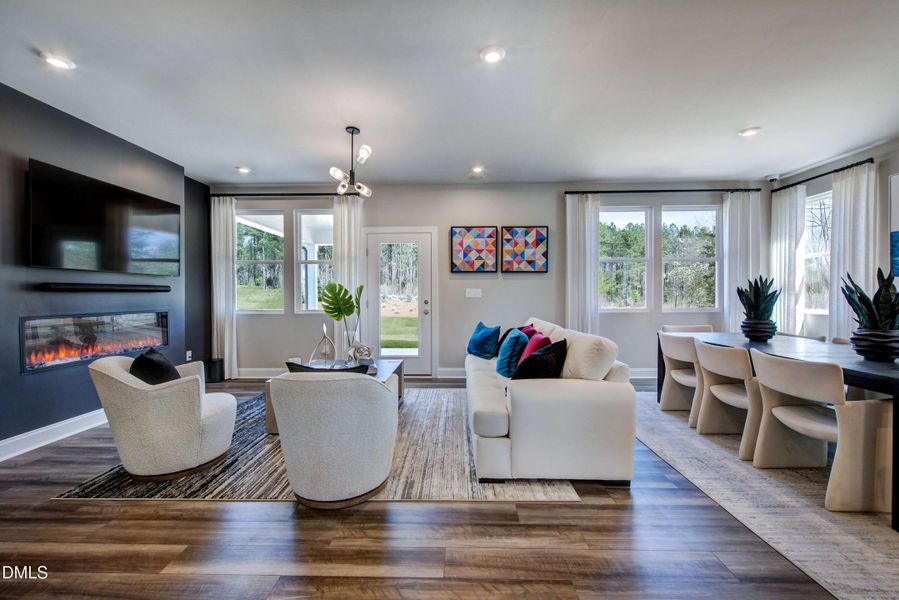 P_RAL_WIL_Idlewild_INT_FAM_1