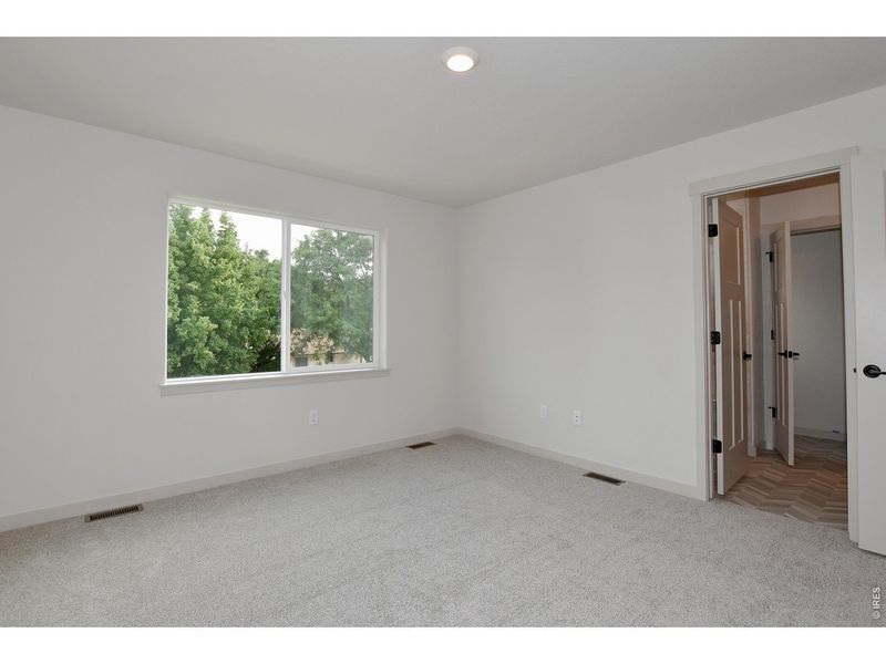 Spacious, unfurnished interior of a new home in , Berthoud (Image 23).
