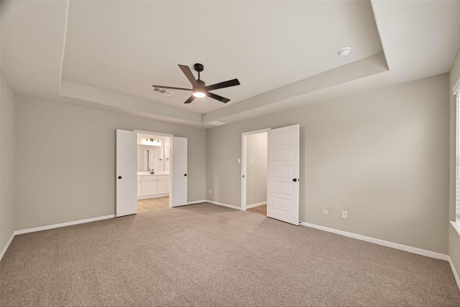 Spacious, unfurnished interior of a new home in , South Houston (Image 30).
