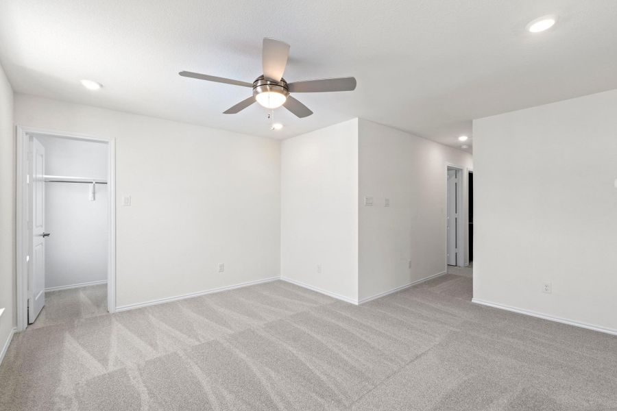 Spacious, unfurnished interior of a new home in Salerno - Classic Collection, Round Rock (Image 15). Spacious, unfurnished interior of a new home in Salerno - Classic Collection, Round Rock (Image 15).