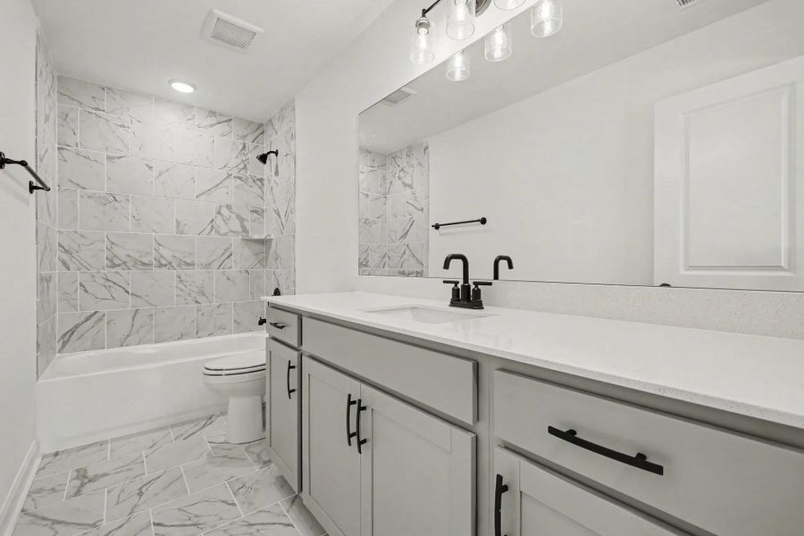 Shannon C Bathroom 3