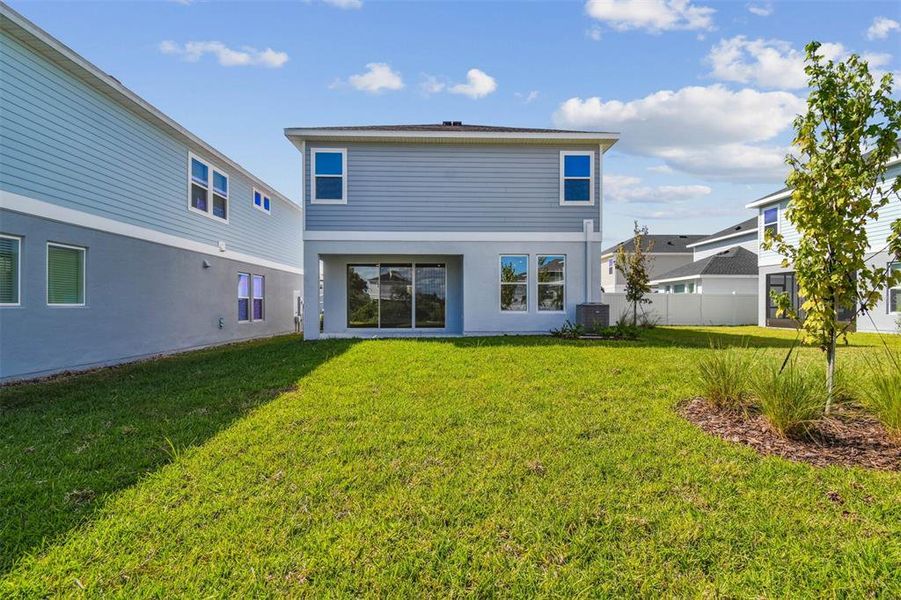 Exterior details and patio area of a home in Persimmon Park - Garden Series, Wesley Chapel (Image 22).