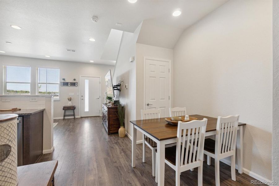 Looking from Eat-in kitchen to front door