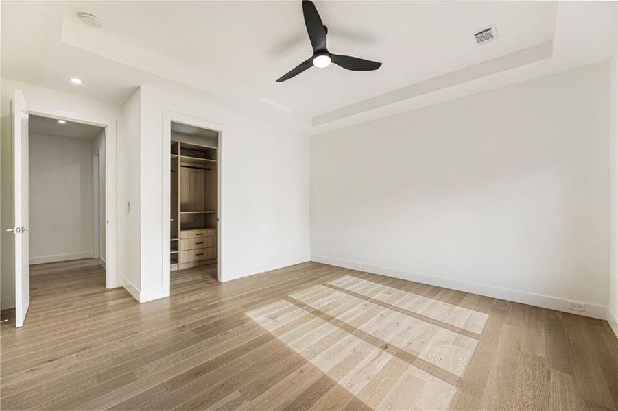 Spacious, unfurnished interior of a new home in , Suwanee (Image 20). Spacious, unfurnished interior of a new home in , Suwanee (Image 20).