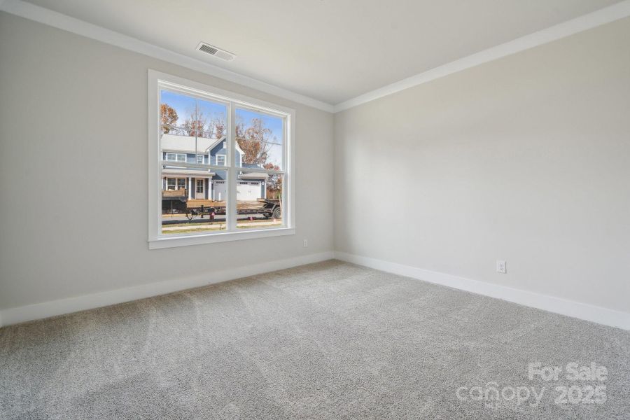 Spacious, unfurnished interior of a new home in Oakridge Farms, Mooresville (Image 14).