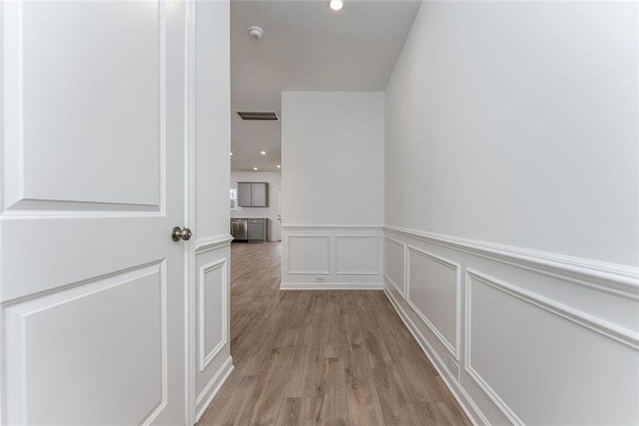 Spacious, unfurnished interior of a new home in Meadowbrook, Cartersville (Image 19). Spacious, unfurnished interior of a new home in Meadowbrook, Cartersville (Image 19).