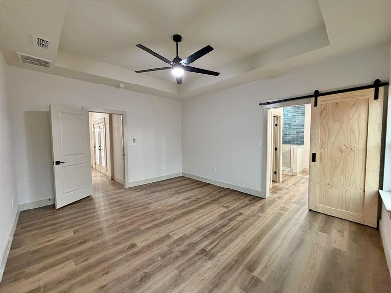 Spacious, unfurnished interior of a new home in , Abilene (Image 13).