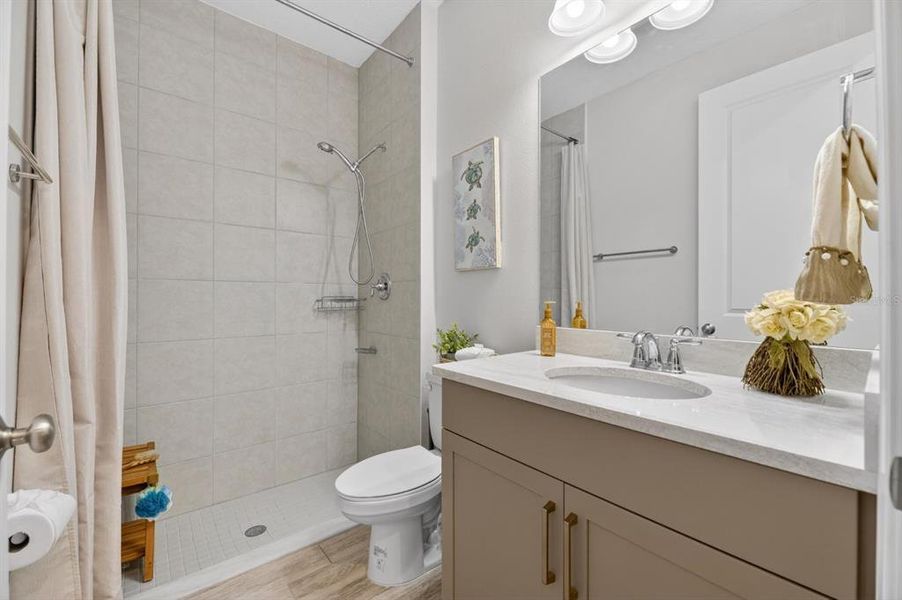 Furnished interior view inside a new home in , Apollo Beach (Image 20).