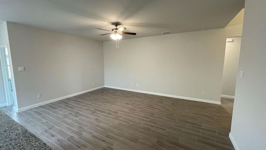 Spacious, unfurnished interior of a new home in Terra Trace, Fort Worth (Image 8). Spacious, unfurnished interior of a new home in Terra Trace, Fort Worth (Image 8).