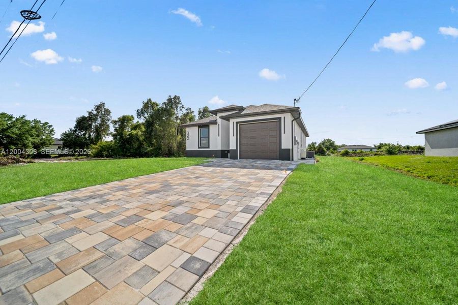 Image 28 of a home in .