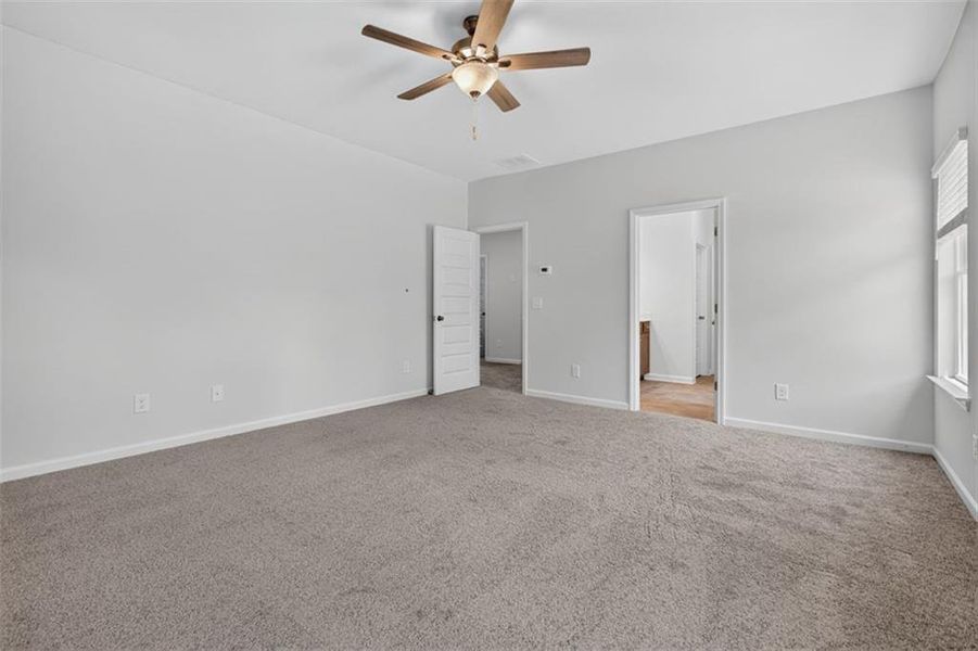 Spacious, unfurnished interior of a new home in Summerfield Place, Carrollton (Image 29).