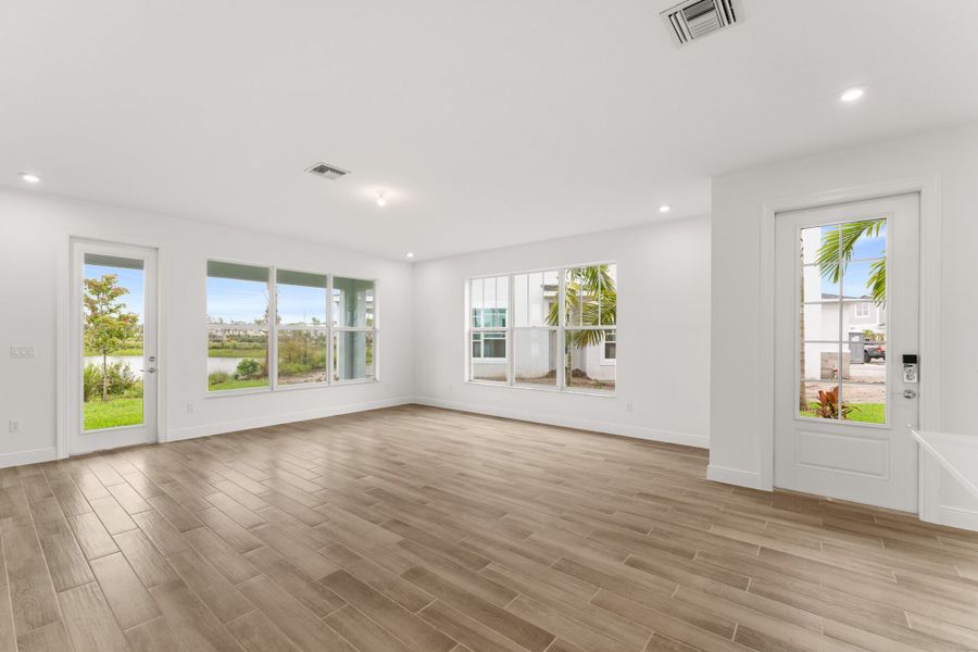 Spacious, unfurnished interior of a new home in Avila, Jensen Beach (Image 18). Spacious, unfurnished interior of a new home in Avila, Jensen Beach (Image 18).