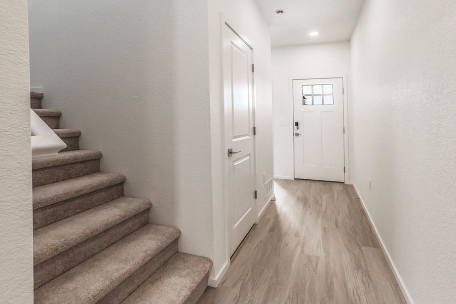 Spacious, unfurnished interior of a new home in Bloom, Fort Collins (Image 41).