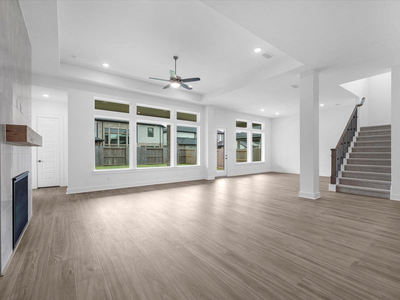 Spacious, unfurnished interior of a new home in Cross Creek Ranch 65′, Fulshear (Image 12). Spacious, unfurnished interior of a new home in Cross Creek Ranch 65′, Fulshear (Image 12).