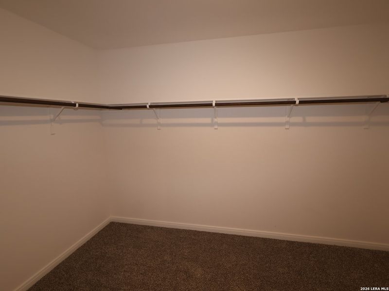 Spacious, unfurnished interior of a new home in Chaparral Ranch, Floresville (Image 19).