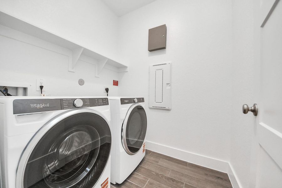 Close-up of interior finishes inside a home in Laurel Landing: Landmark Collection, Alvin (Image 14).