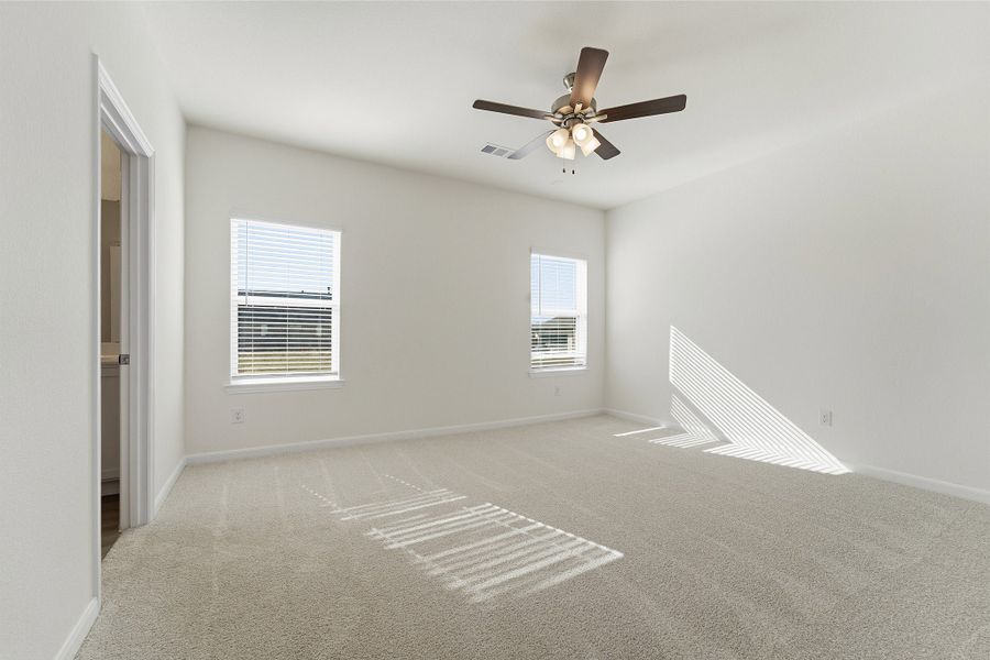 Spacious, unfurnished interior of a new home in La Terra, Celina (Image 19).