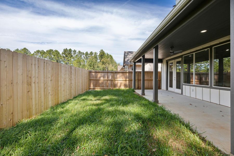 Exterior details and patio area of a home in , Livingston (Image 15).