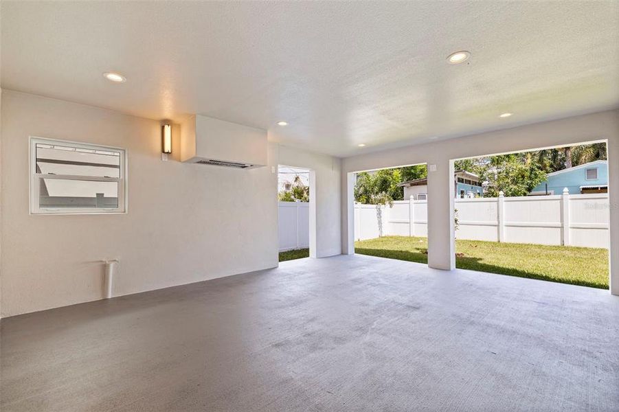 Spacious, unfurnished interior of a new home in , St. Petersburg (Image 23).