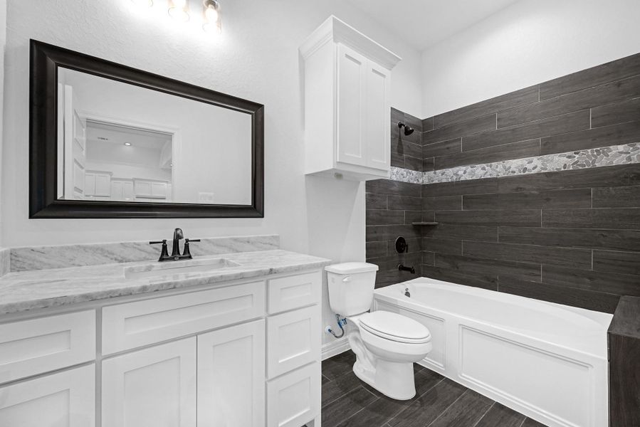 Furnished interior view inside a new home in , Anahuac (Image 6).