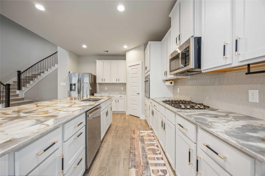 Furnished interior view inside a new home in Briarwood Crossing, Rosenberg (Image 10).