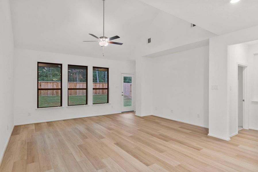 Spacious, unfurnished interior of a new home in The Highlands, Porter (Image 18).